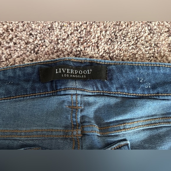 LIVERPOOL PETITE ABBY ANKLE SKINNY HIGH PERFORMANCE DENIM. 12P. - Picture 6 of 7